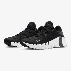 Nike Free Metcon 4 Black & White! Men’s Size 9 US